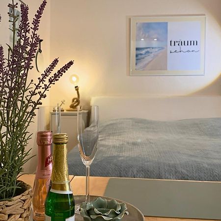 Duhnentraum Bestlage Am Sandstrand, Balkon,Meerblick, Parkplatz, Aufzug, Wlan, Bettwaesche,Handtuecher,Netflix Uvm Cuxhaven Esterno foto