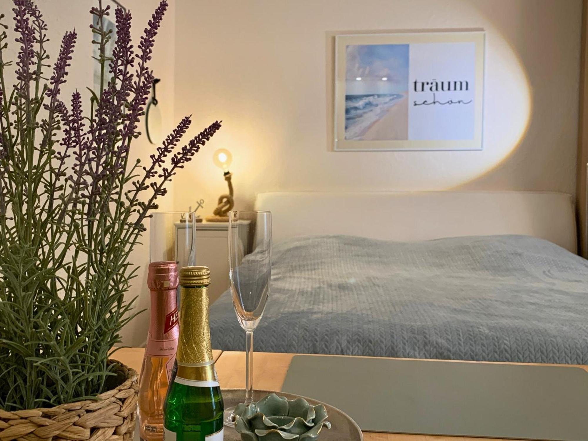 Duhnentraum Bestlage Am Sandstrand, Balkon,Meerblick, Parkplatz, Aufzug, Wlan, Bettwaesche,Handtuecher,Netflix Uvm Cuxhaven Esterno foto